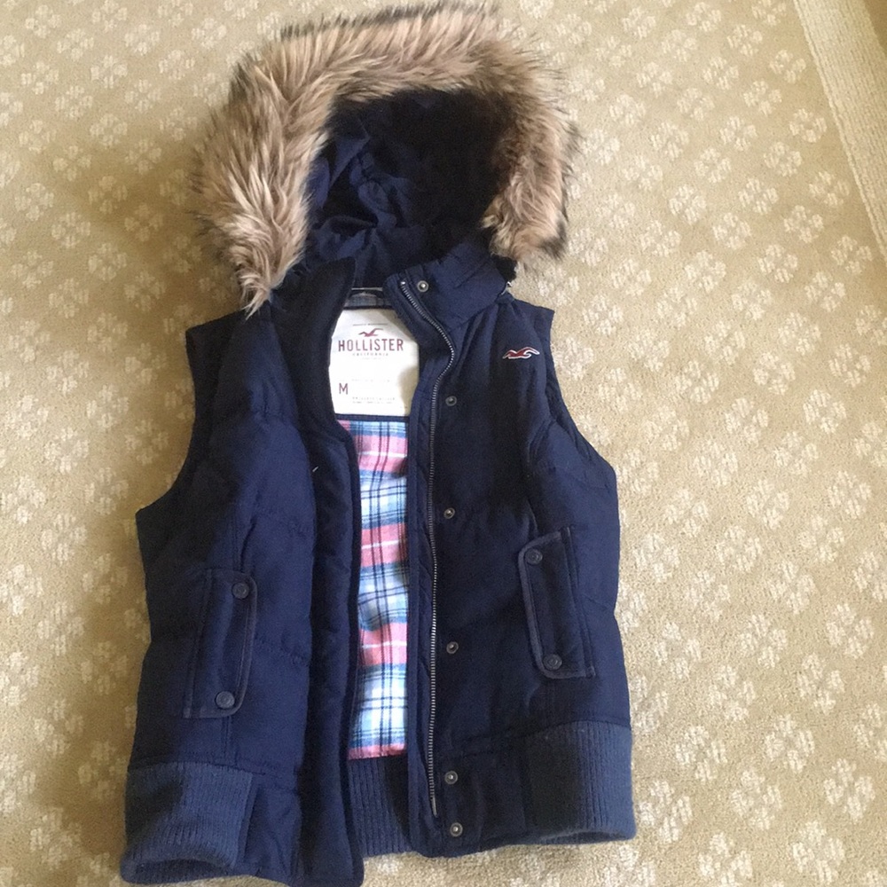 Never worn Hollister NAVY winter vest